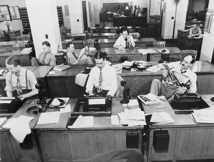 <blockquote><h3>This is the office where I used to work.</h3>Not all offices are up to date and modern, as is my home office. Connect with Bonnie Gladstone with all your 'Out of Office' clerical requirements. </blockquote>
